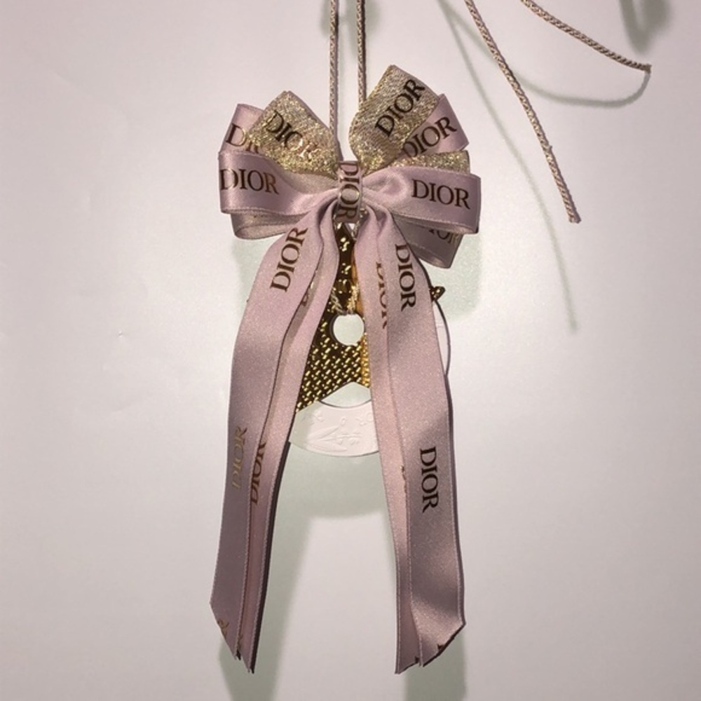 DIOR aroma ornament